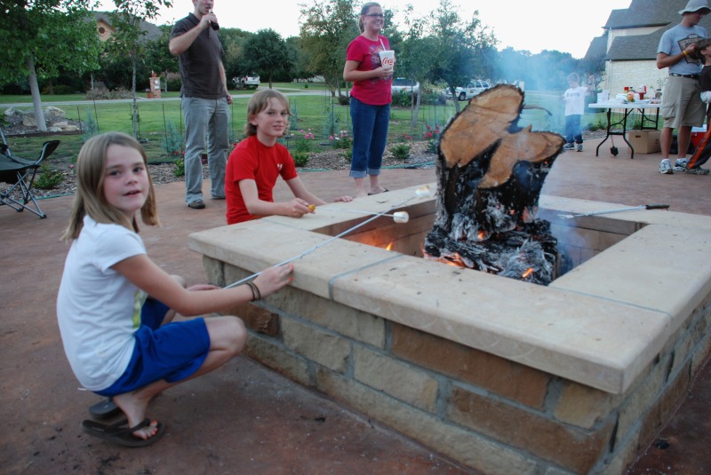 2010/10(Oct)/1st Firepit Cookout/800x600_2010-10-07-10 1st Firepit Cookout.jpg